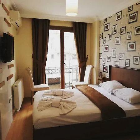 Pera26 *